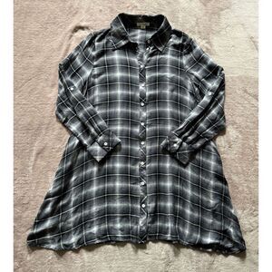 Simply Noelle Flannel Button-up with Pockets Rolled Sleeves Size‎ M
